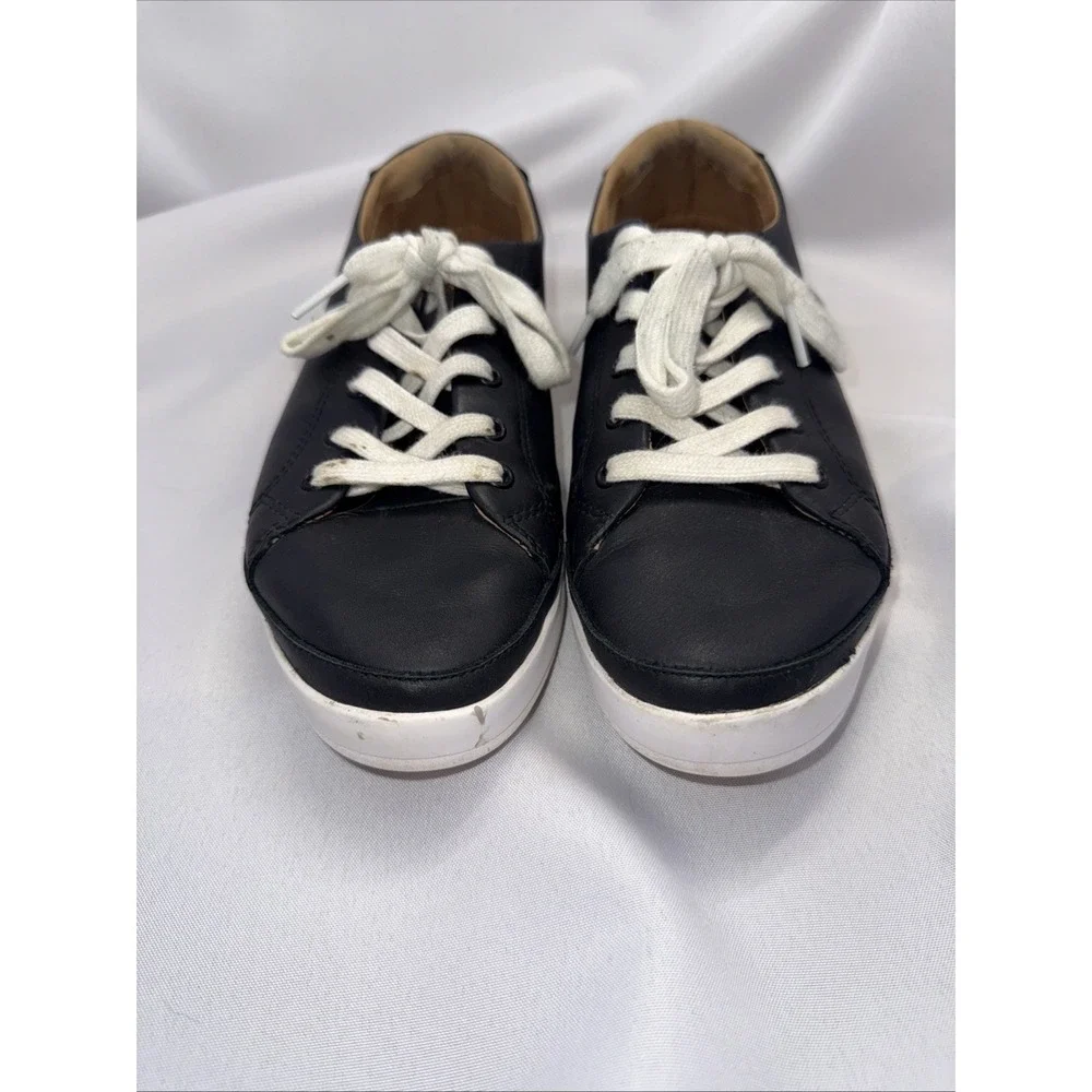 Reef Cushion Sunset Women's Sneakers‎ - Navy & White - Size 9.5